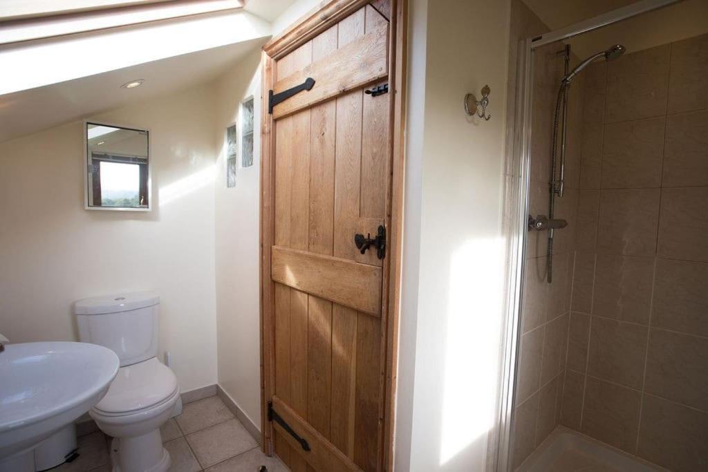 Perfect Cottage Retreat Near The Brecon Beacons Llanwrda Bagian luar foto